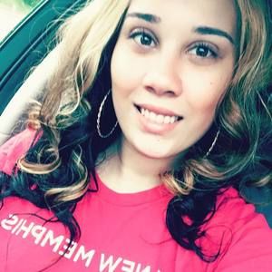 Meet your Posher, Elaina